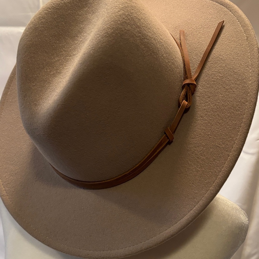 NWT Women's Tan Wool Hat - size 0/S